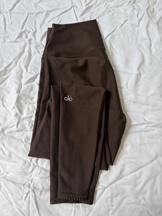 ALO Yoga Pants - Alo High Waist Air-Lift leggings